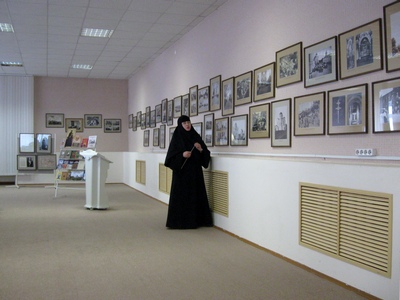 Экскурсия по фотовыставке